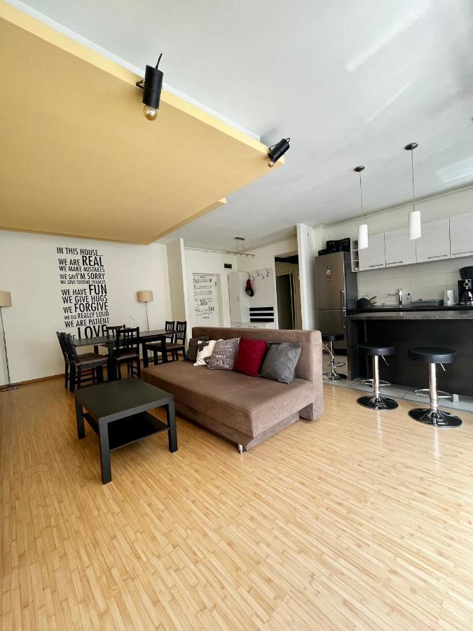 Alpha Apartment Brasov Luaran gambar